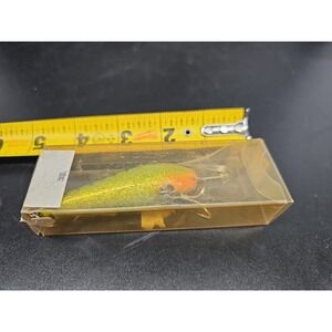 VINTAGE STRIKE KING FISHING LURE NEW IN BOX  Green Yellow BLUE Never Opened